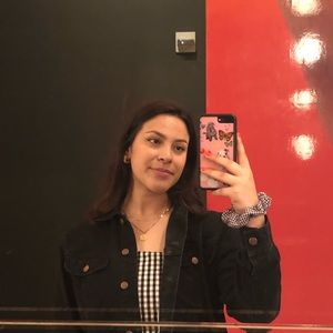 Meet your Posher, Evelyn